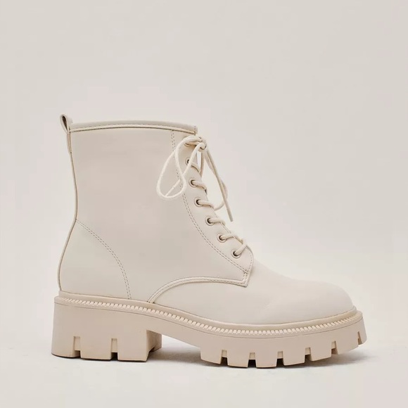 Nasty Gal Size 38/7 Off White Cream Lace-up biker combat Boots - Picture 12 of 12